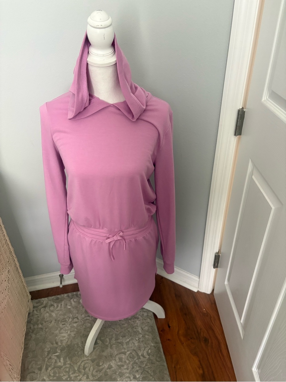 tek gear Hooded Long Sleeve Drawstring Dress in Dusty Pink